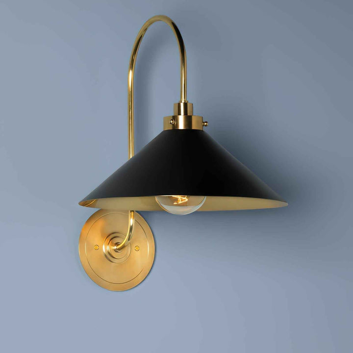 Lampe Drape en Laiton – Design Contemporain