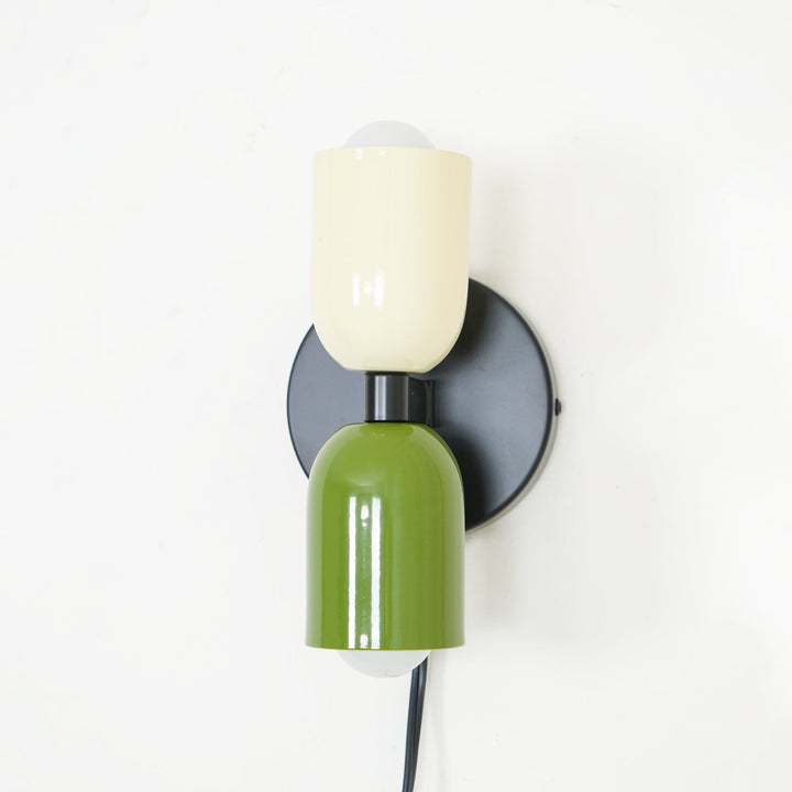 Lustra Wall Lamp Green Black Minimalist Plug-In - Neutralighting