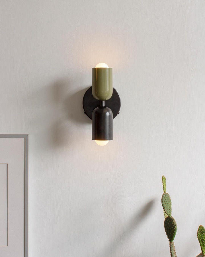 Lustra Wall Lamp Green Black Minimalist Plug-In - Neutralighting