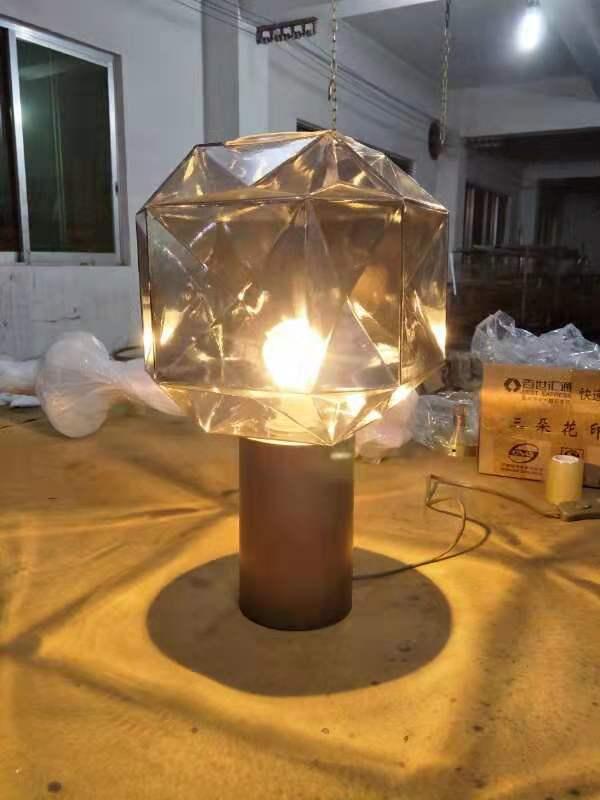 Ivsileth Lampe de Table Art Nordique en Verre Haut de Gamme - Neutralighting