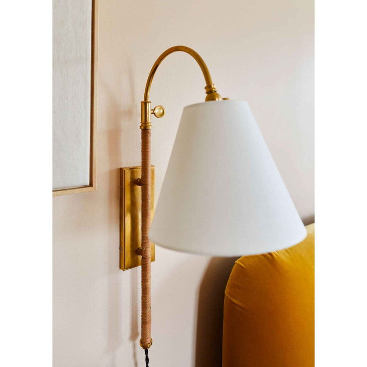 Lampe Elan en Laiton – Design Contemporain