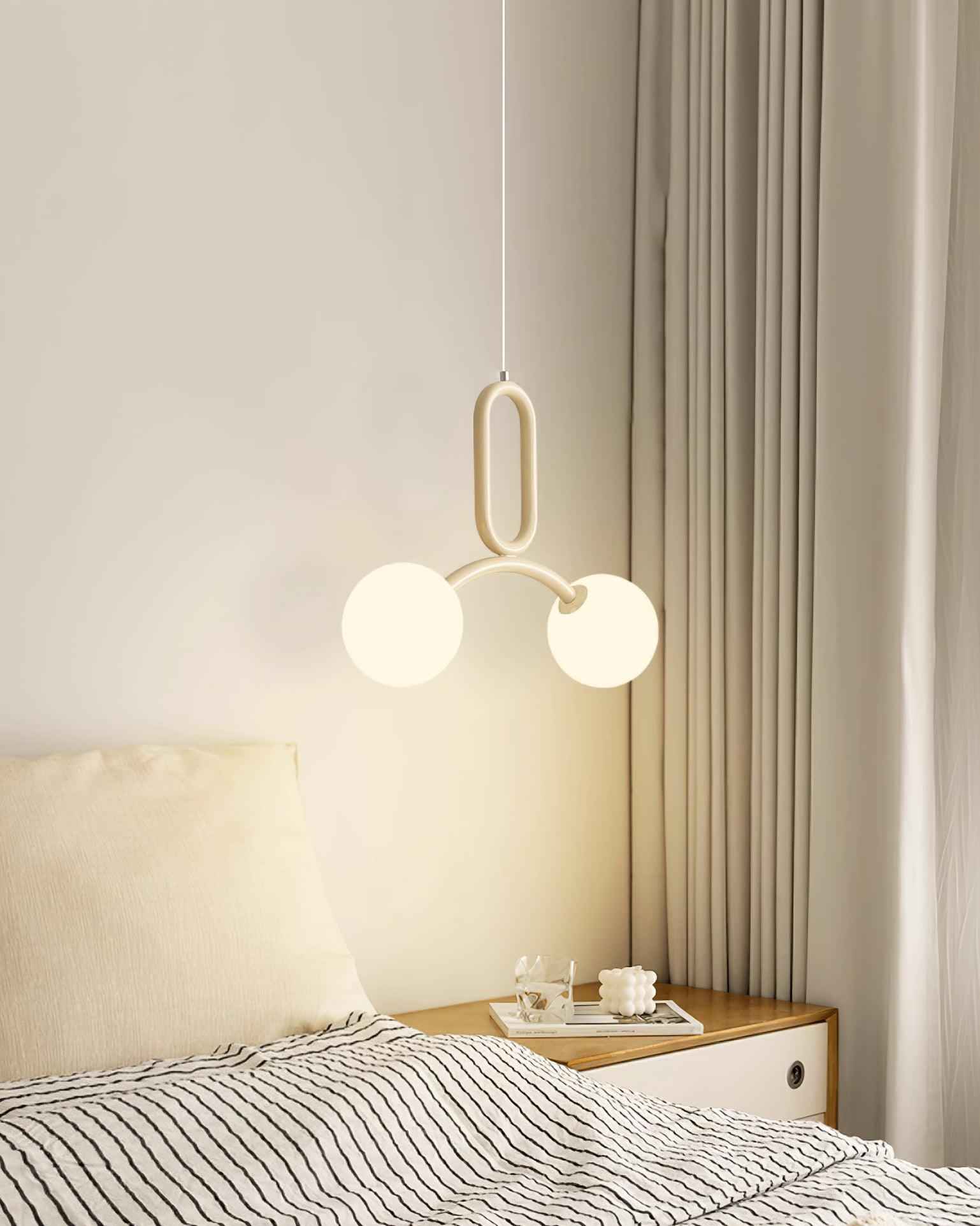 Lampe Astra en Métal – Élégance Moderne