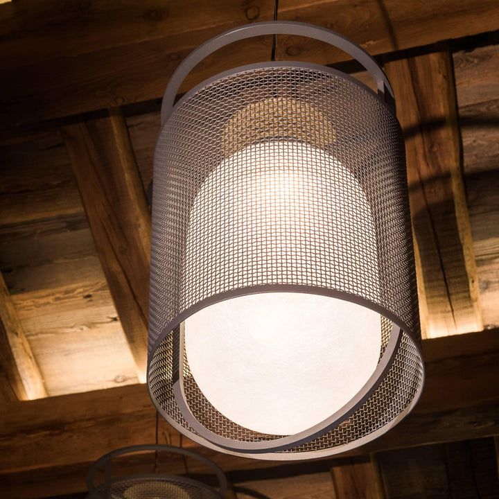 Solara Suspension Cylindre en Maille Accent en Laiton Industriel - Neutralighting