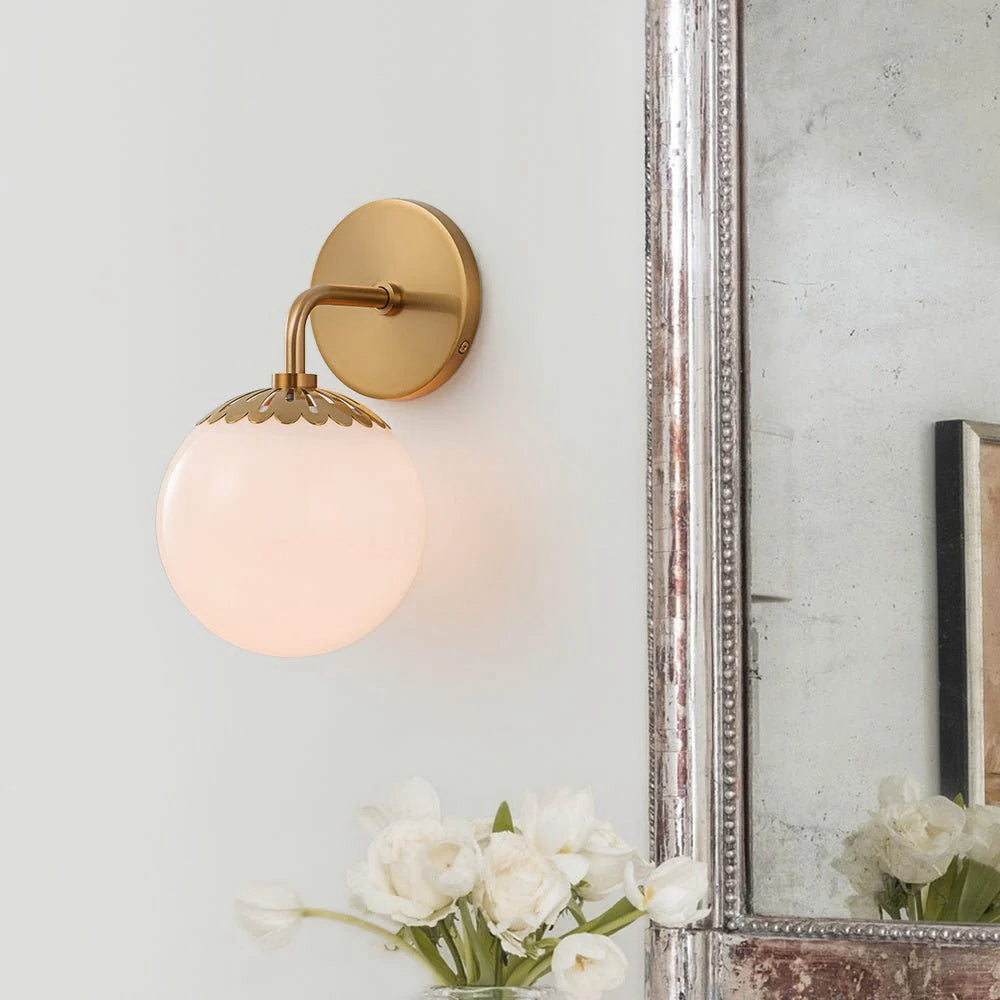 Aegis Applique Murale Globe Laiton Verre Minimaliste Moderne - Neutralighting