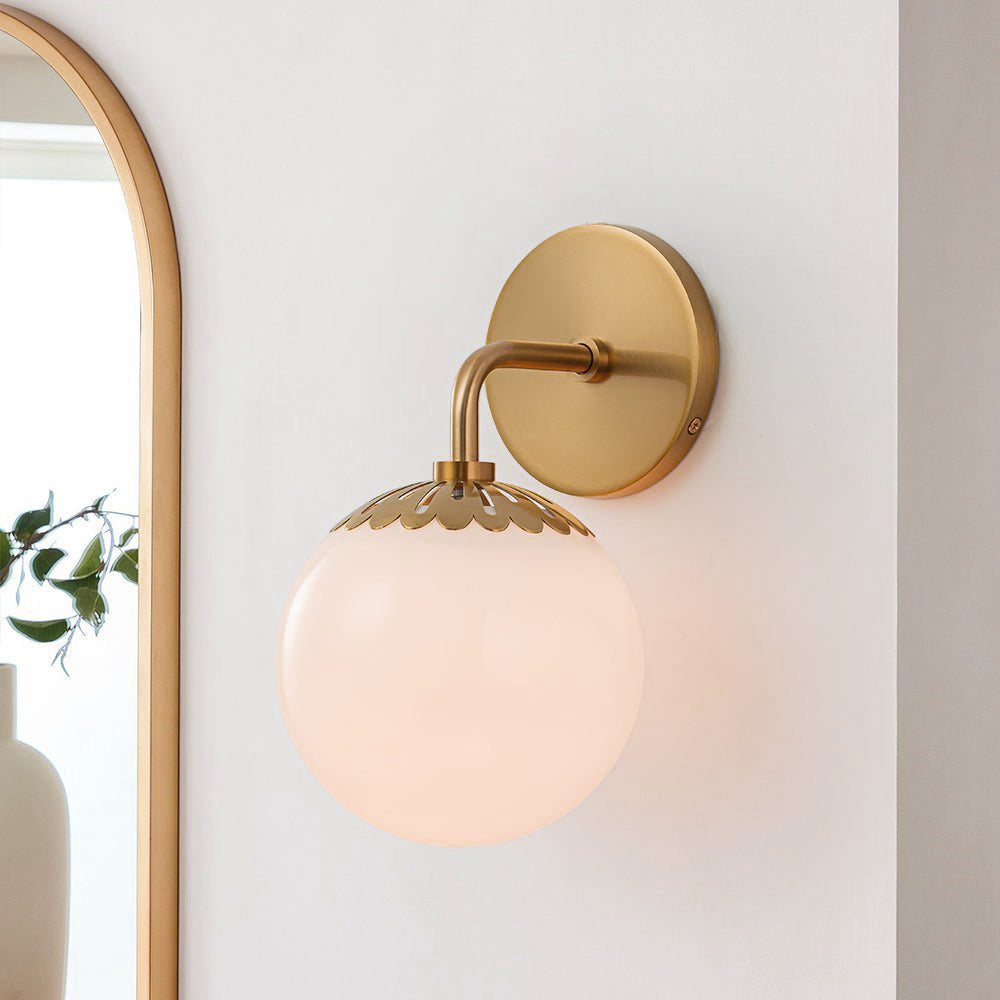 Aegis Applique Murale Globe Laiton Verre Minimaliste Moderne - Neutralighting