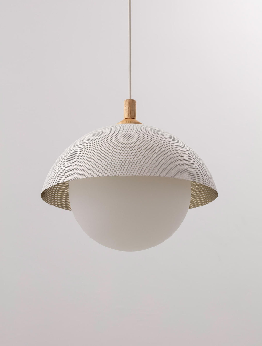 Pith Suspension Métal Bois Perforé Dôme Minimaliste Moderne - Neutralighting