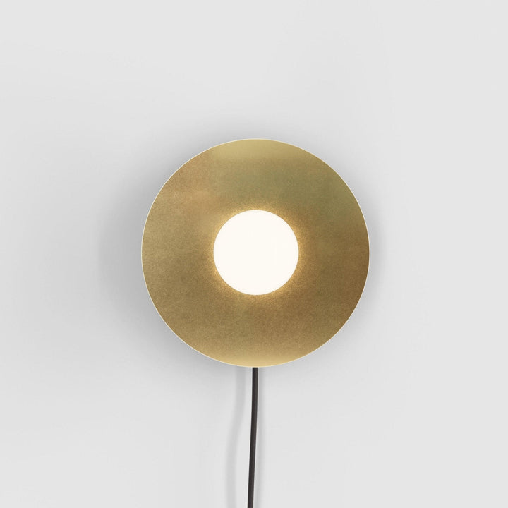 Lustra Wall Lamp Brass Bulb - Neutralighting