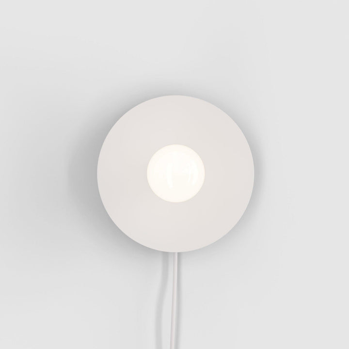 Lustra Wall Lamp Brass Bulb - Neutralighting