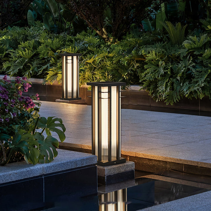 Strata Double Axe Extérieur Poteau Lumière - Neutralighting
