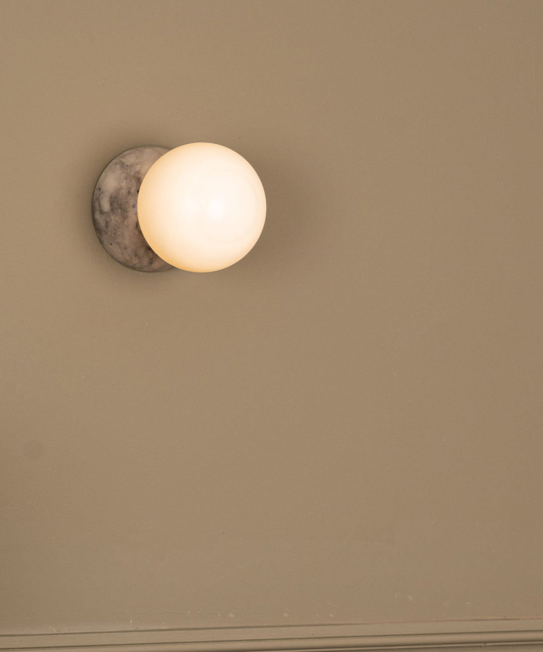 Fable Applique Murale Marbre Verre Moderne - Neutralighting