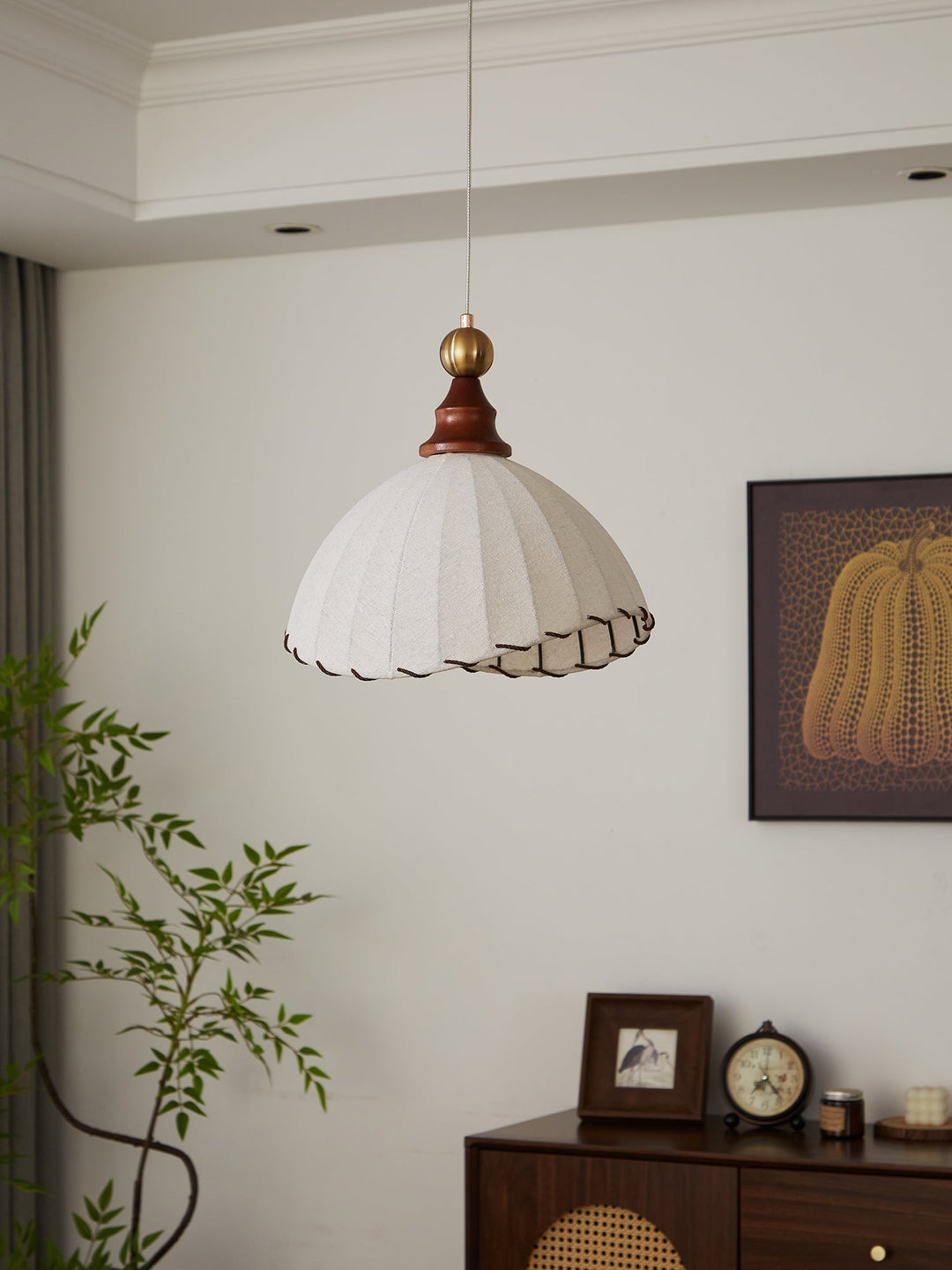 Thalira Suspension Élégante en Bois et Tissu - Neutralighting