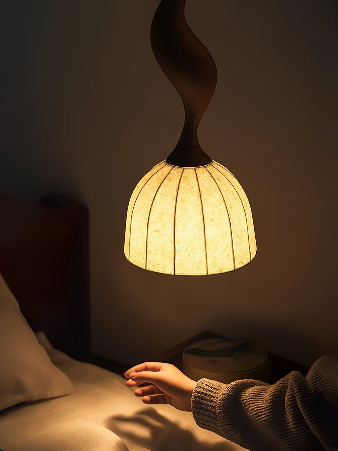 Colire Créativité Tordu Bois Suspension Lumière - Neutralighting