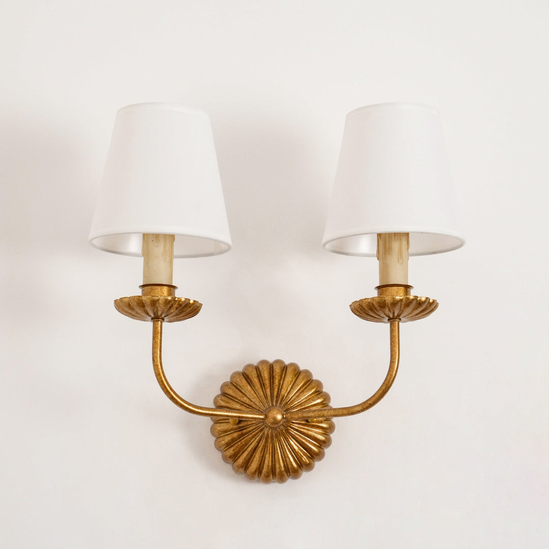 Axiom Applique Murale en Métal Doré Antique et Tissu Industriel Vintage - Neutralighting