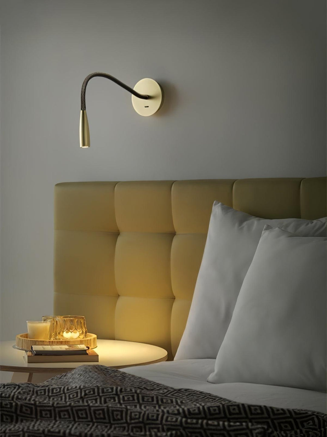 Zodore Modern Minimalist Plug-in Wall Light - Neutralighting