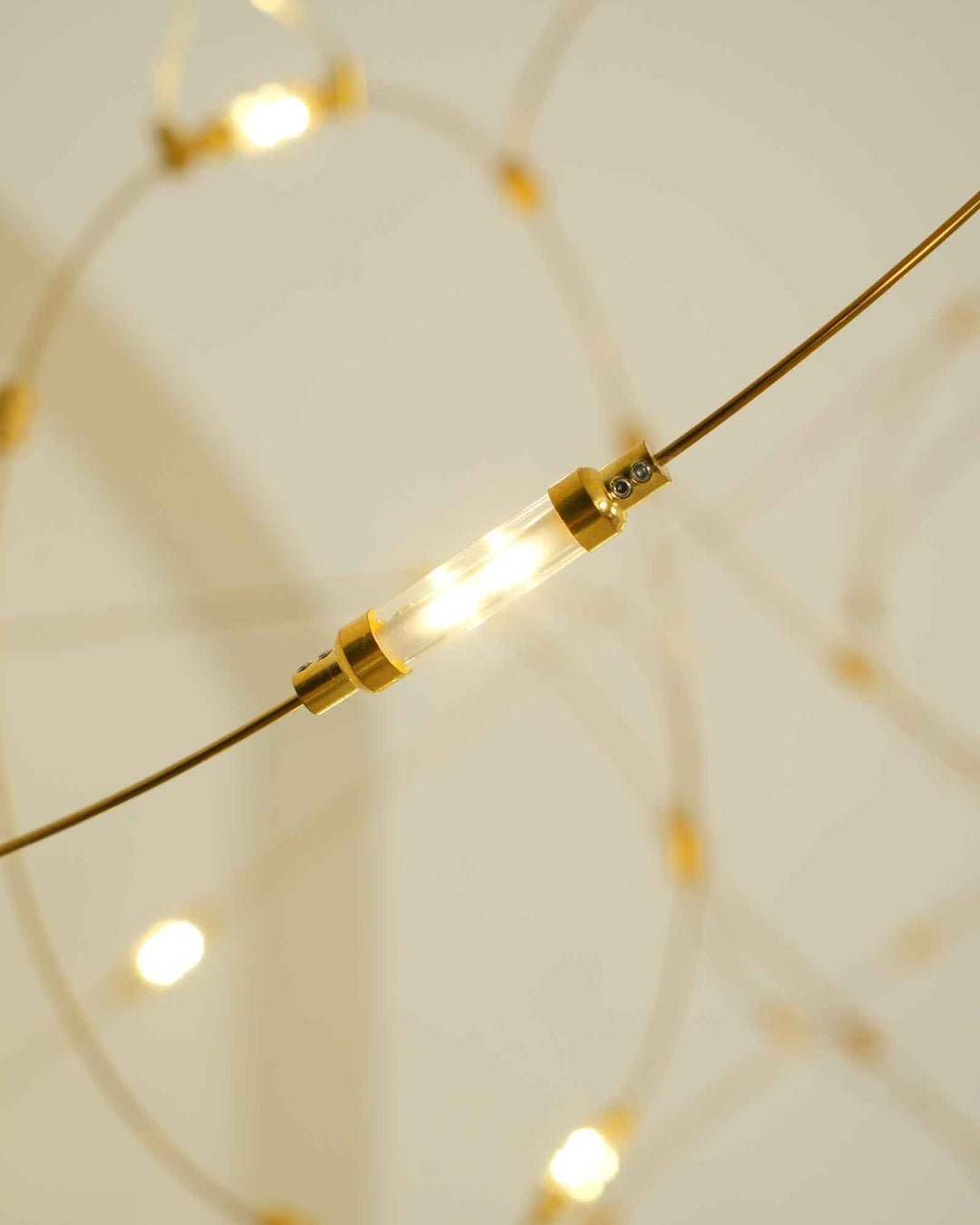 Lampe tra en Laiton – Design Contemporain