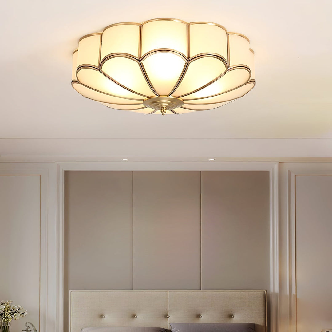 Lustra Plafonnier Forme de Fleur en Verre Laiton - Neutralighting