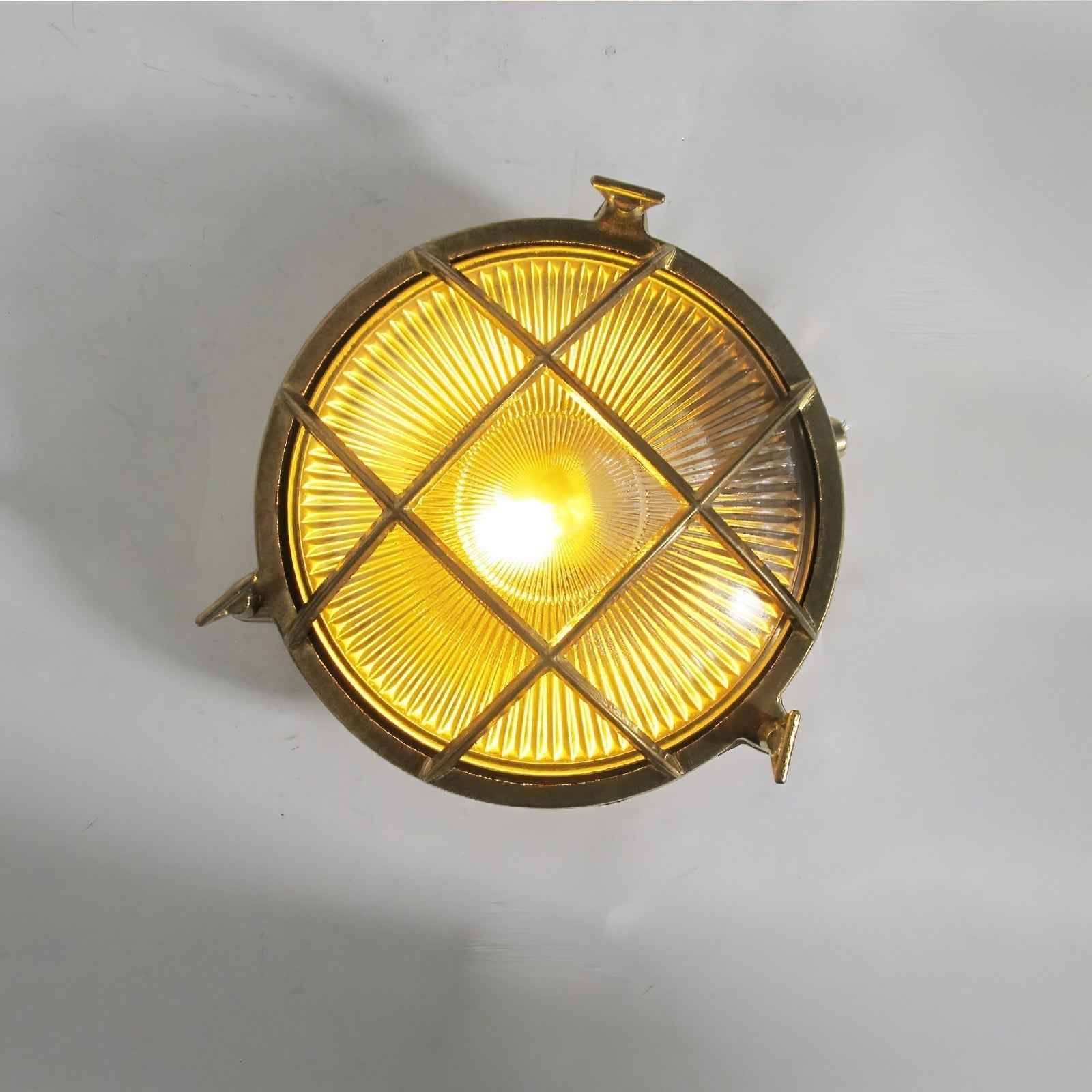 Lampe Erthearis en Laiton – Design Contemporain