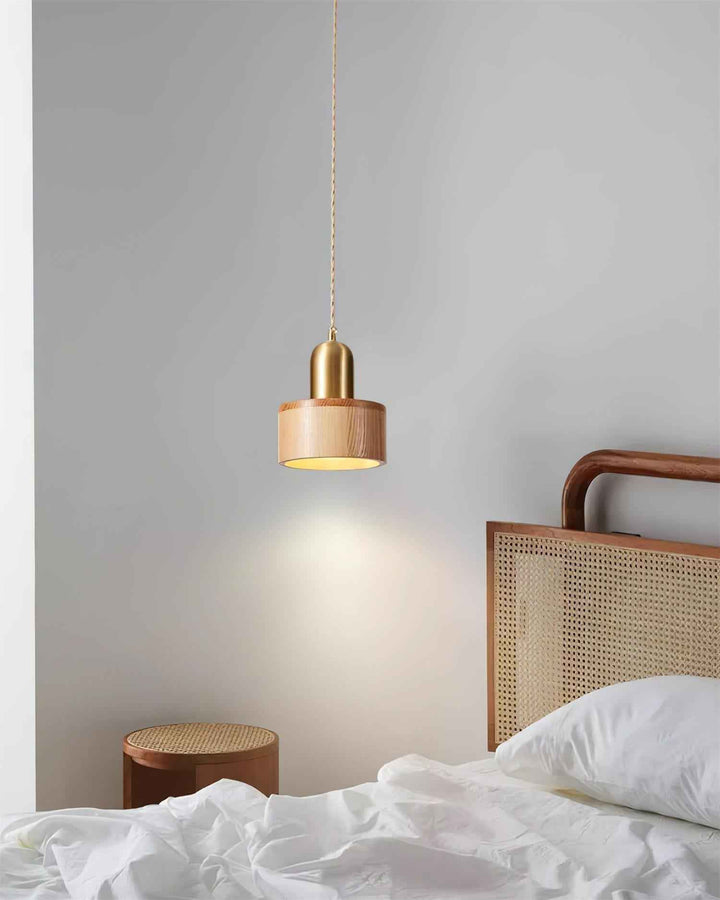 Lampe Emberin en Laiton – Design Contemporain