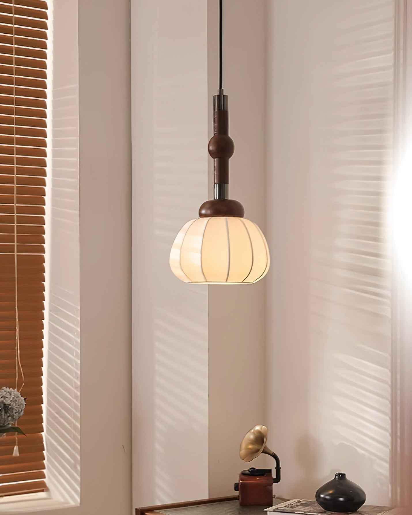 Lampe Gaya en Métal – Design Contemporain