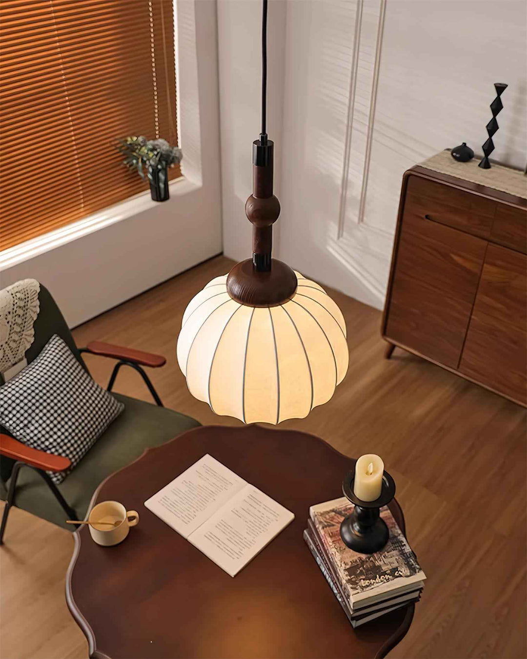 Lampe Gaya en Métal – Design Contemporain