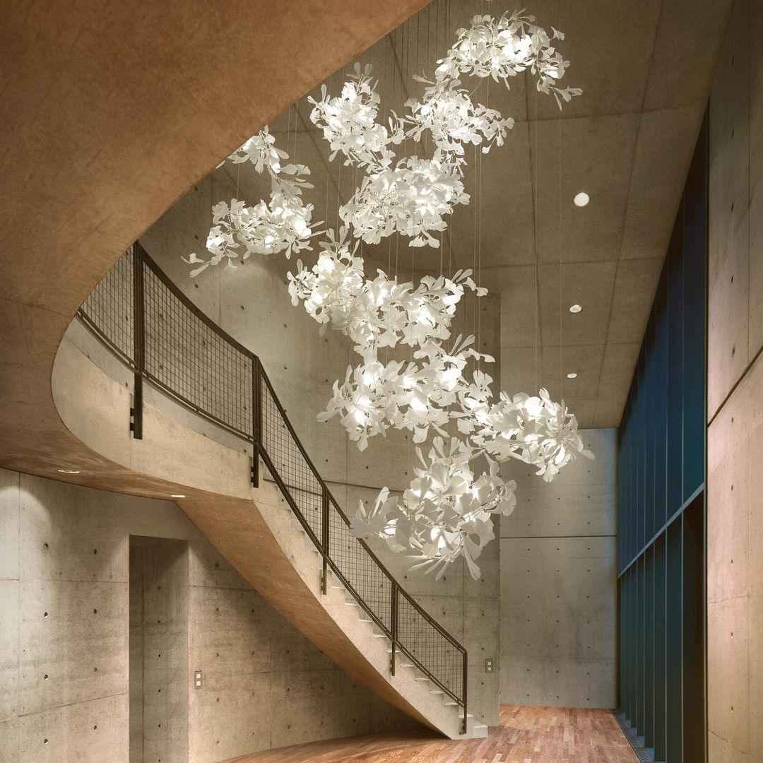 Lampe Gingko en Métal – Élégance Moderne