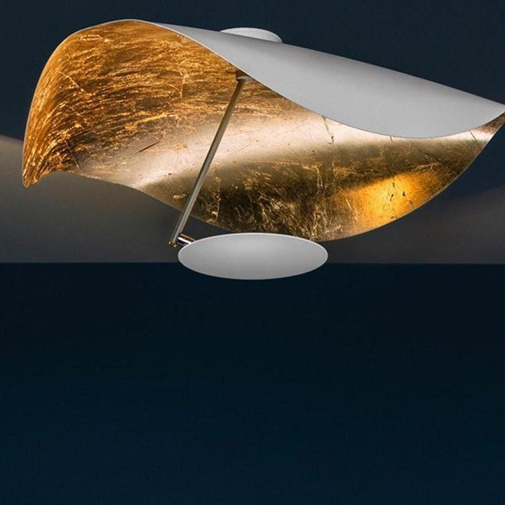 Solara Plafonnier Abat-jour Courbé et Intérieur Doré - Neutralighting