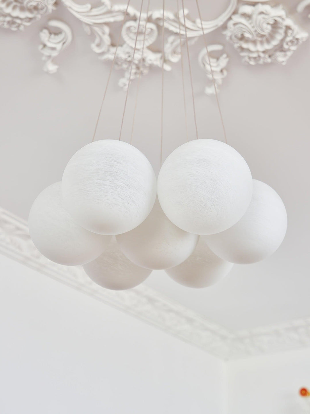 Lustra Chandelier en Verre avec Guirlande en Verre Dépoli - Neutralighting