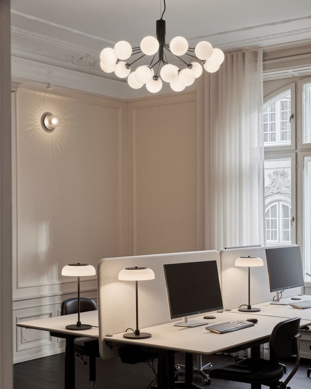 Lustra Suspension en Verre Globe Cluster Laiton - Neutralighting