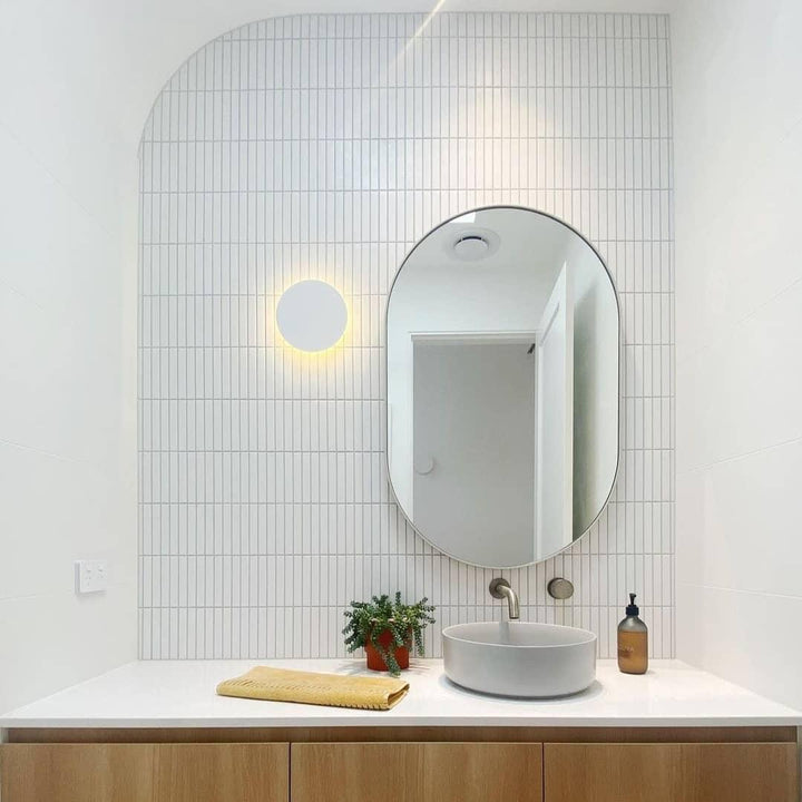 Tivral Lampe Murale Minimaliste en Laiton - Neutralighting