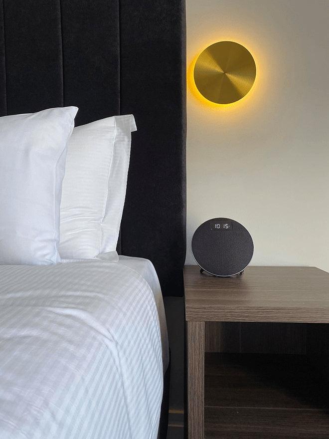 Tivral Lampe Murale Minimaliste en Laiton - Neutralighting