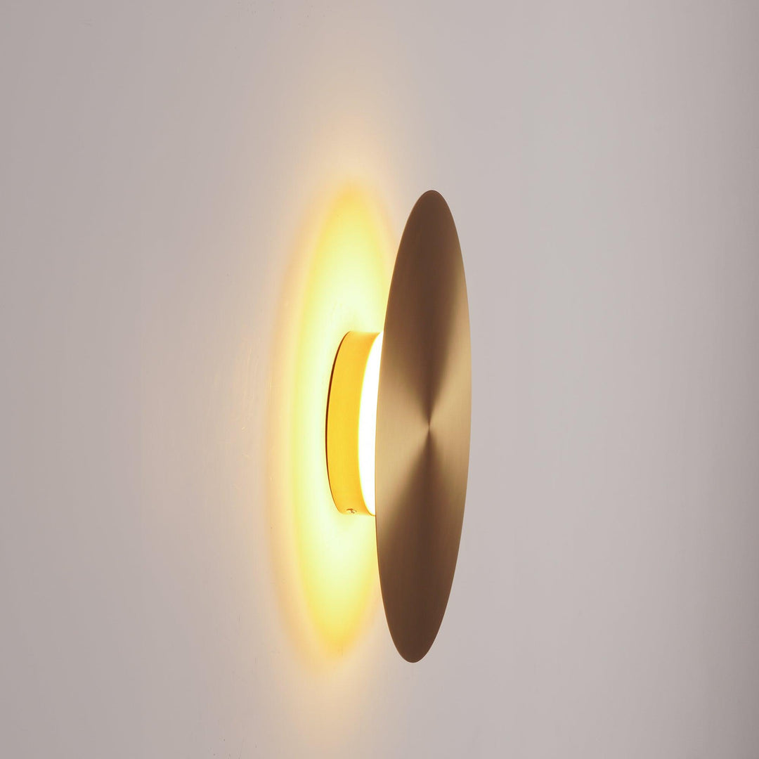 Tivral Lampe Murale Minimaliste en Laiton - Neutralighting