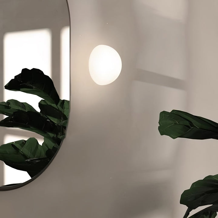 Vesilis Modern Minimalist Glass Wall Lamp - Neutralighting