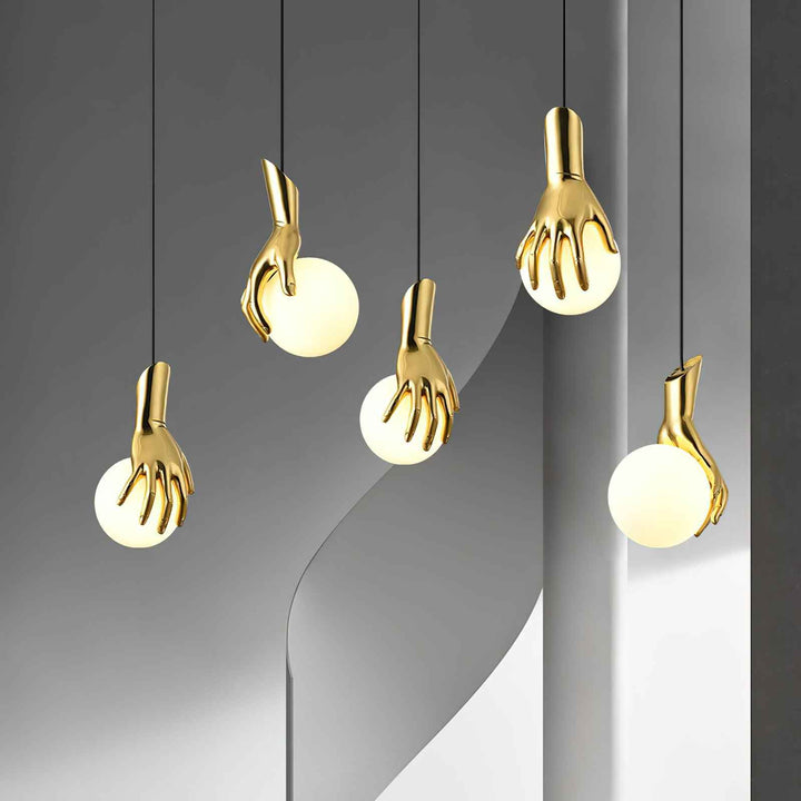 Lampe Avnorira en Laiton – Design Contemporain