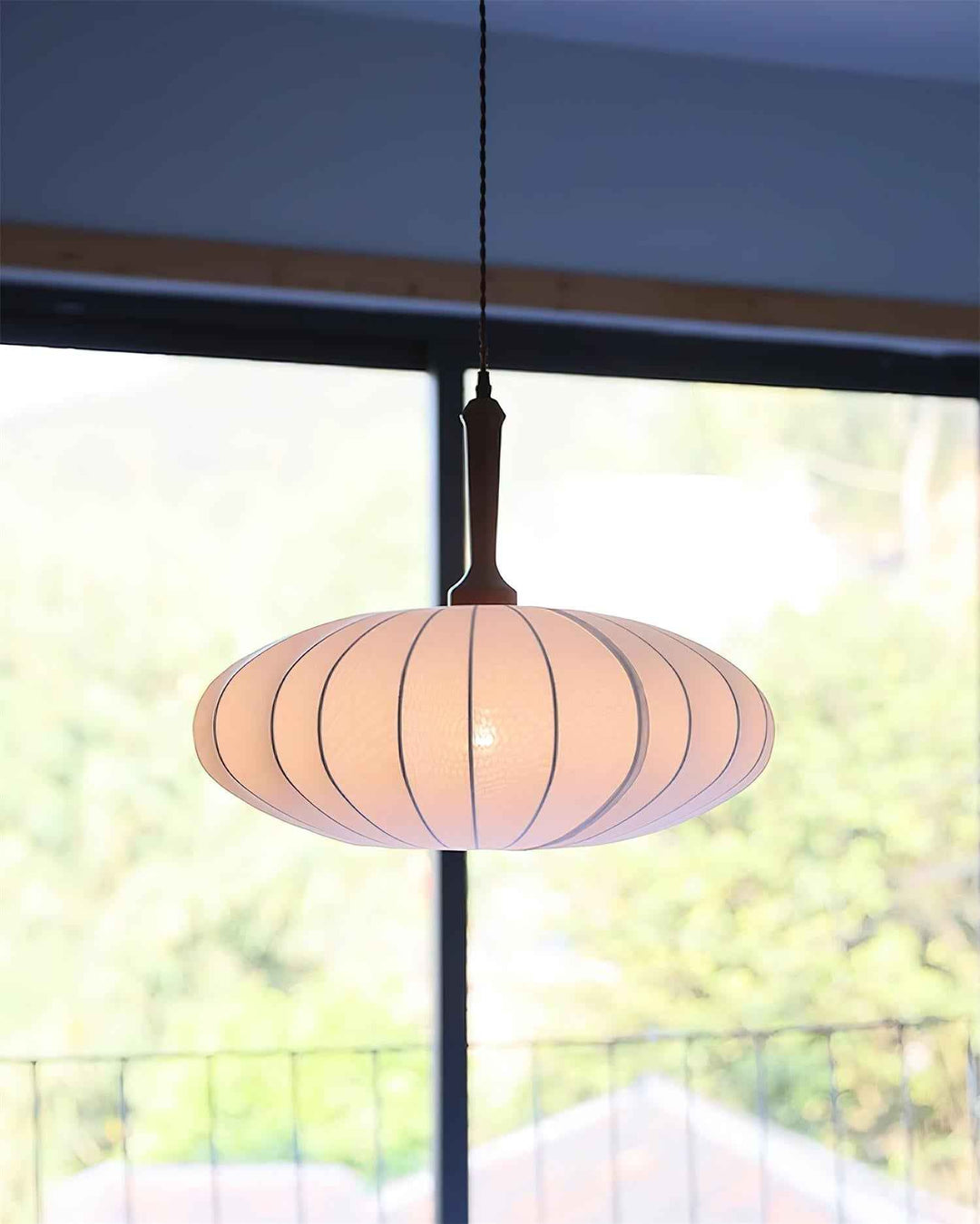 Lampe ra en Bois – Design Contemporain