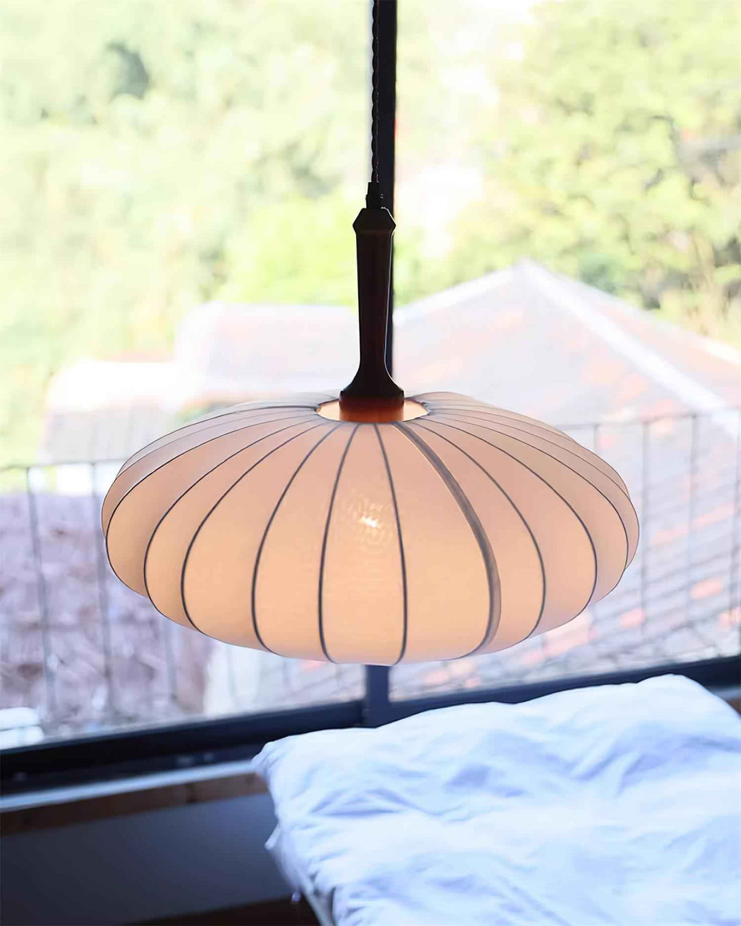 Lampe ra en Bois – Design Contemporain
