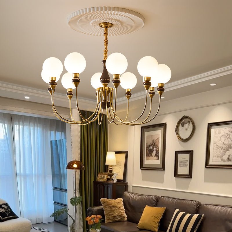Lustra Chandelier Bras en Laiton Boules en Verre Dépoli - Neutralighting