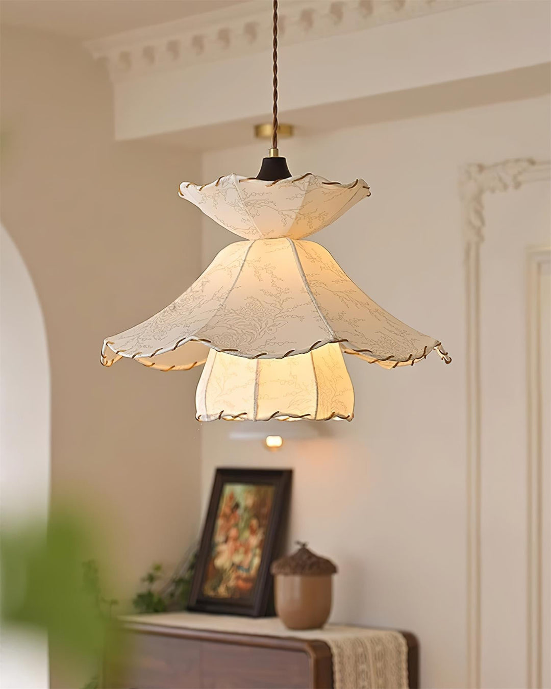 Lampe Suspension Abat-jour en Tissu Superposé à Bords Scallop Bois Minimaliste - Neutralighting
