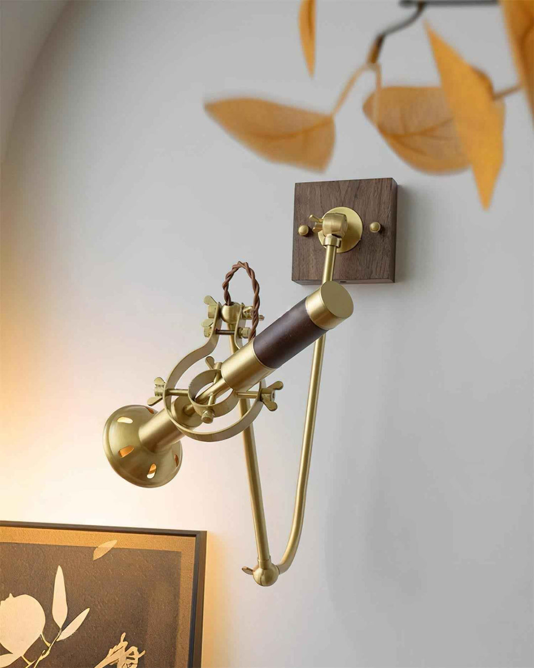 Lampe Cirra en Laiton – Design Contemporain