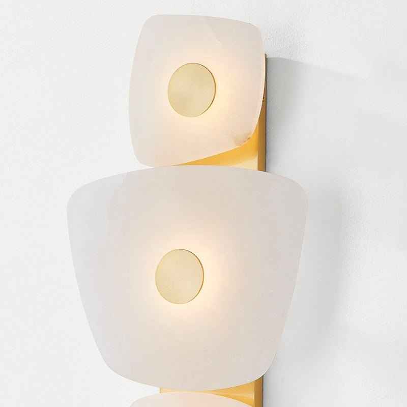 Lampe Itheora en Laiton – Design Contemporain