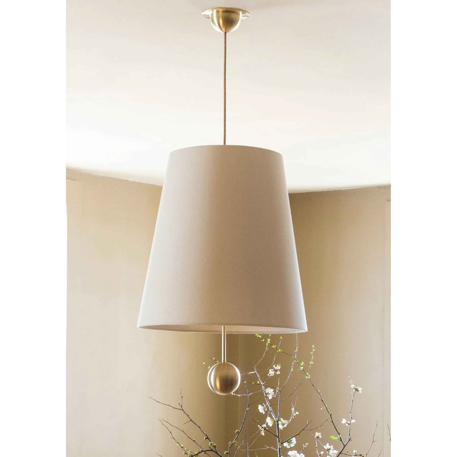 Lampe Elphaira en Laiton – Design Contemporain