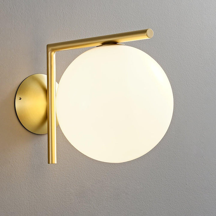 Joanna Applique Murale Moderne Minimaliste en Verre Soufflé Opale - Neutralighting