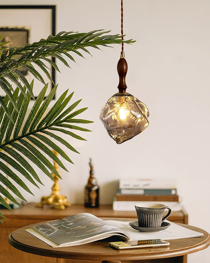 Virelli Lampe Pendante Bois de Noyer Abat-jour Cube en Verre Sculptural Chic - Neutralighting