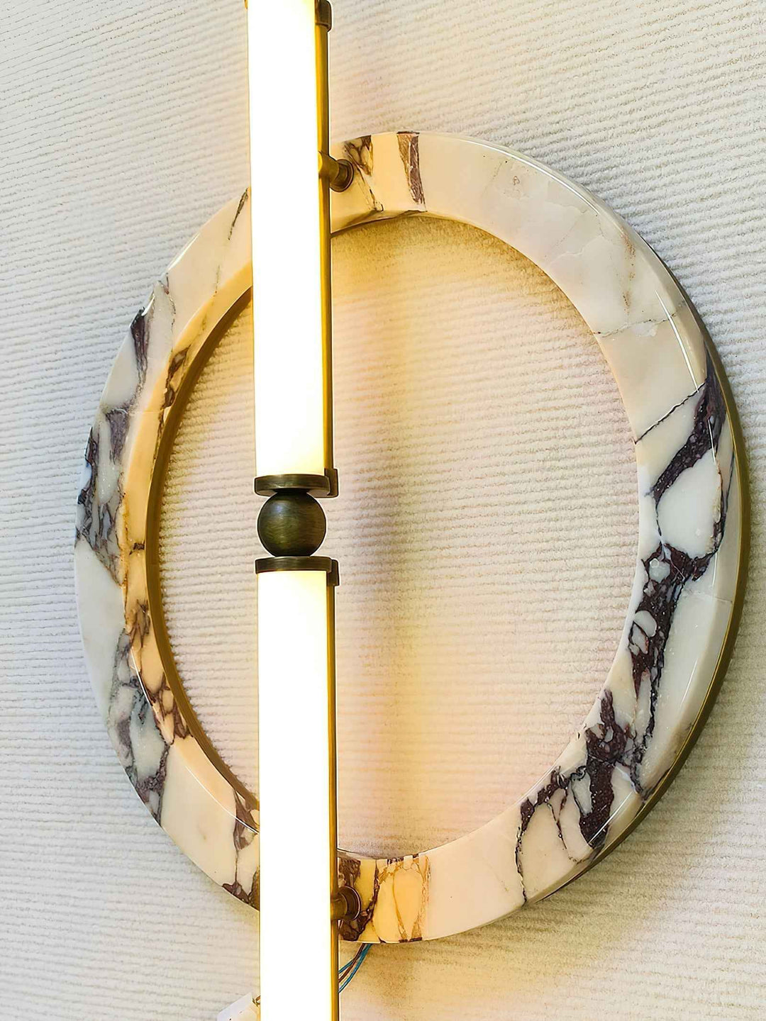 Lampe Mymira en Laiton – Design Contemporain