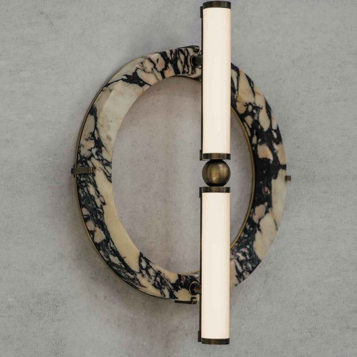 Lampe Mymira en Laiton – Design Contemporain
