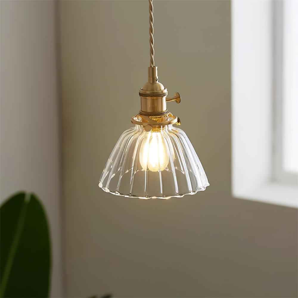 Lampe Glint en Laiton – Élégance Moderne