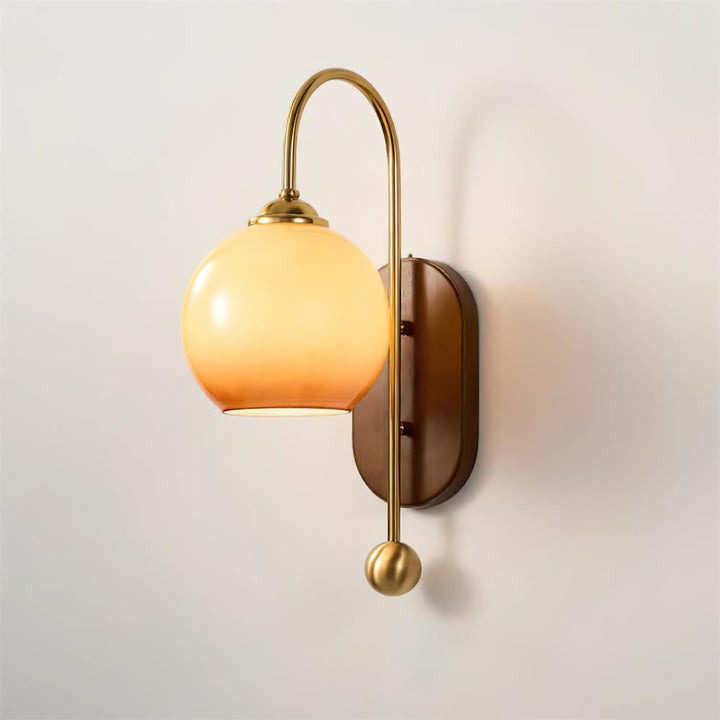 Vireoce Applique murale et globe en verre lisse avec plaque arrière en bois - Neutralighting