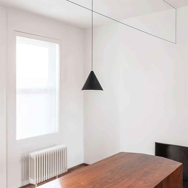Lampe Cone en Métal – Design Contemporain