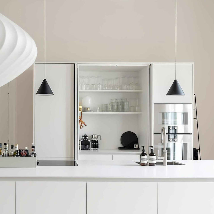 Lampe Cone en Métal – Design Contemporain
