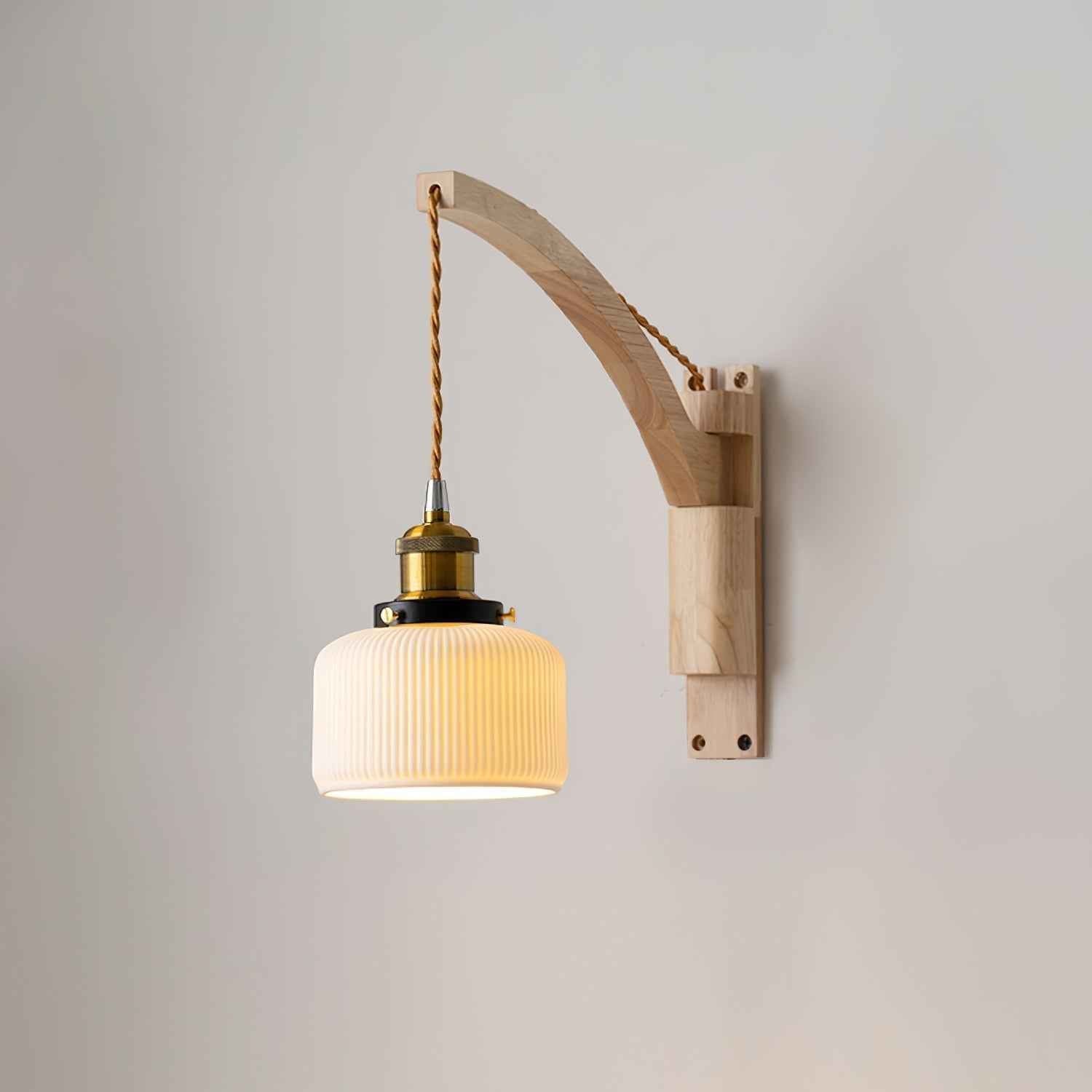 Lampe Novera en Bois – Design Contemporain