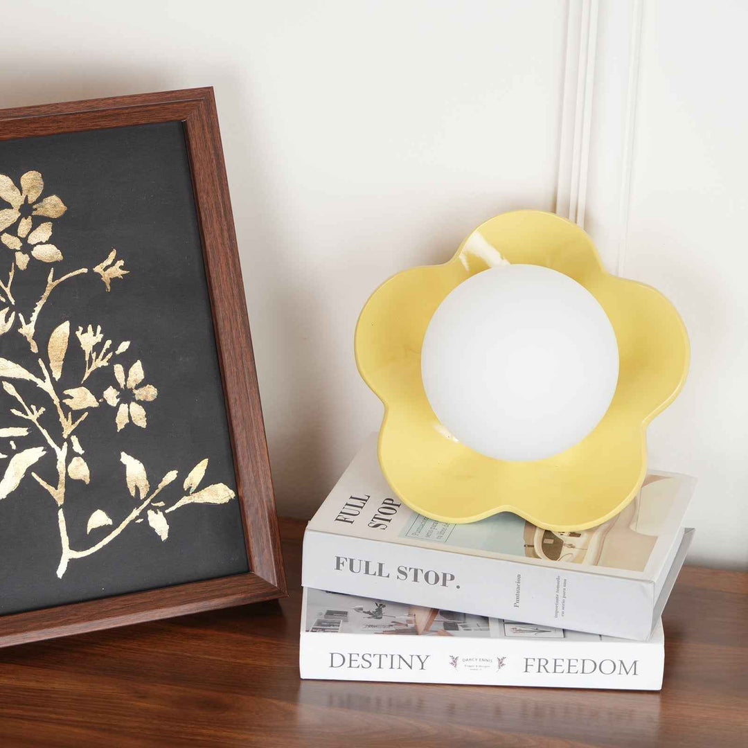 Petalia Résine 20cm Blanc LED 5W